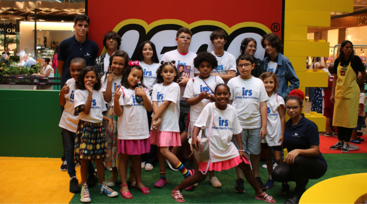 Participantes do IRS curtem tarde mágica no shopping Rio Design Barra